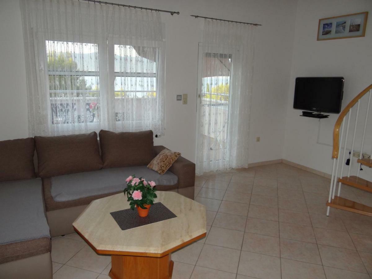 Vila Emilija Trogir Exterior photo