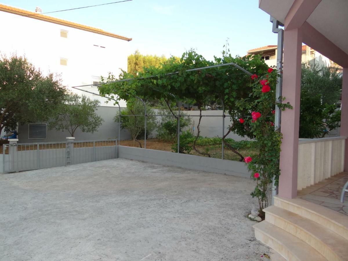 Vila Emilija Trogir Exterior photo